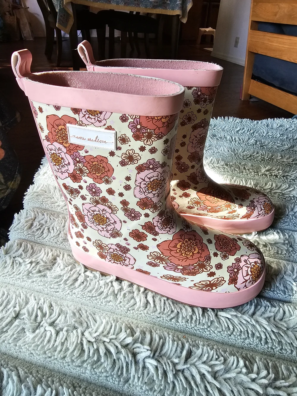 Nora Madison Boutique Retro Floral Print Rain Boots- Girl Size 1